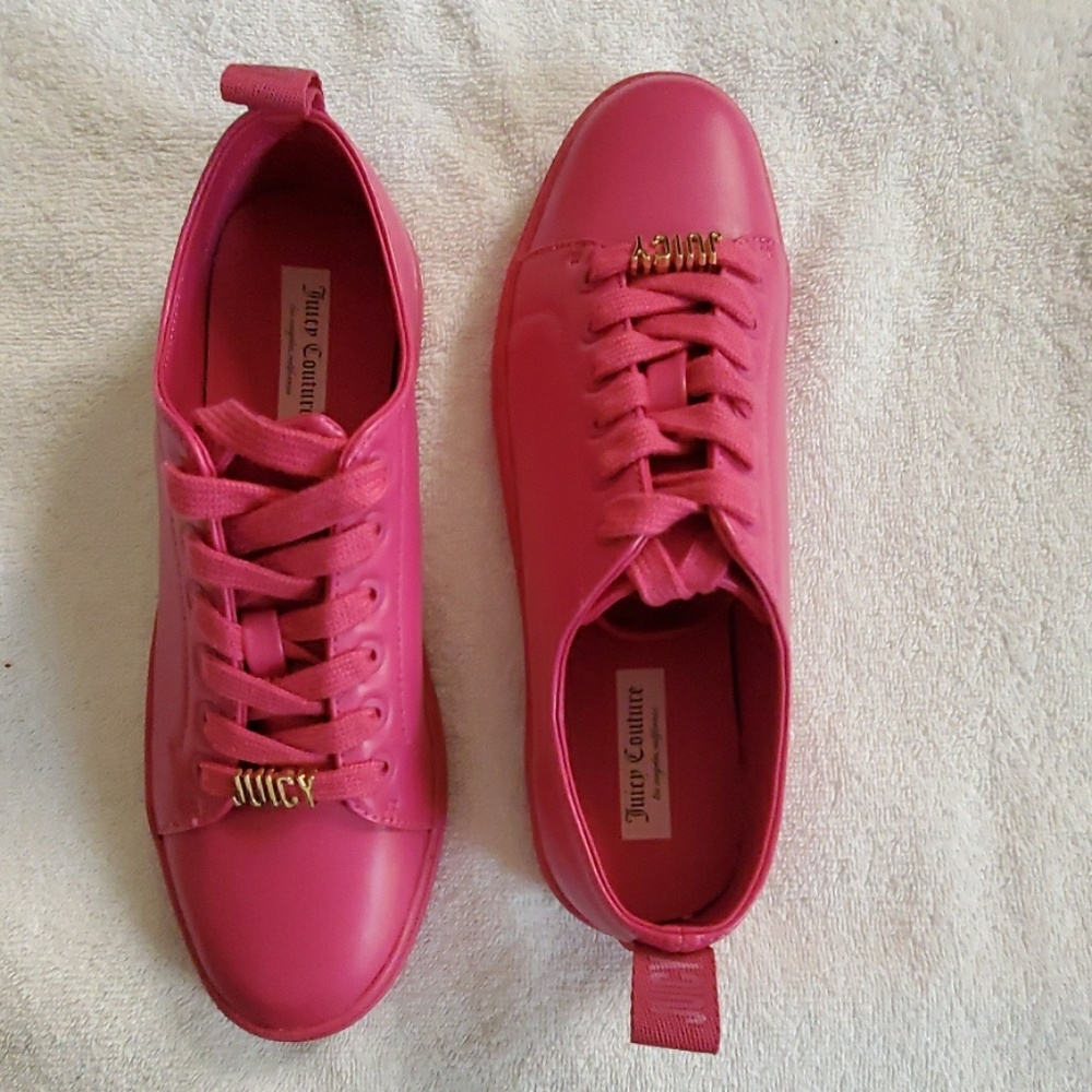 Juicy  culture Shoes 7.5